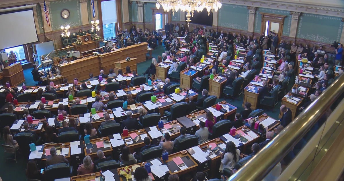New legislative session off to unusual start at state capitol - CBS ...