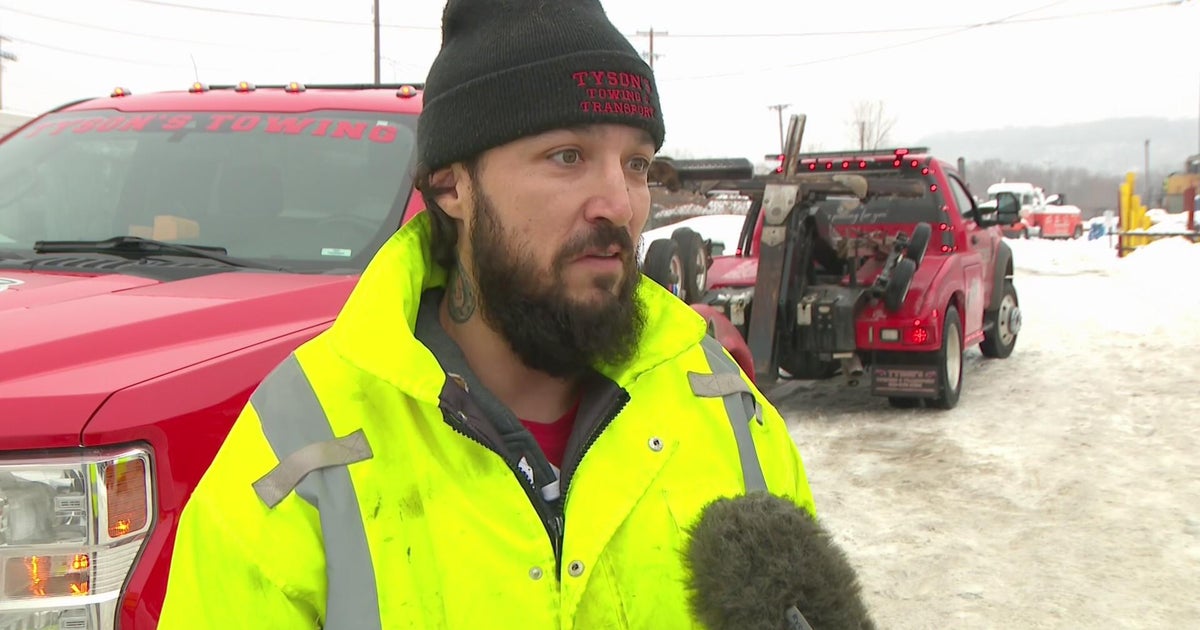 Tow trucks working to help drivers stranded on roads - CBS Minnesota