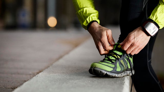 Athlete preparing work out