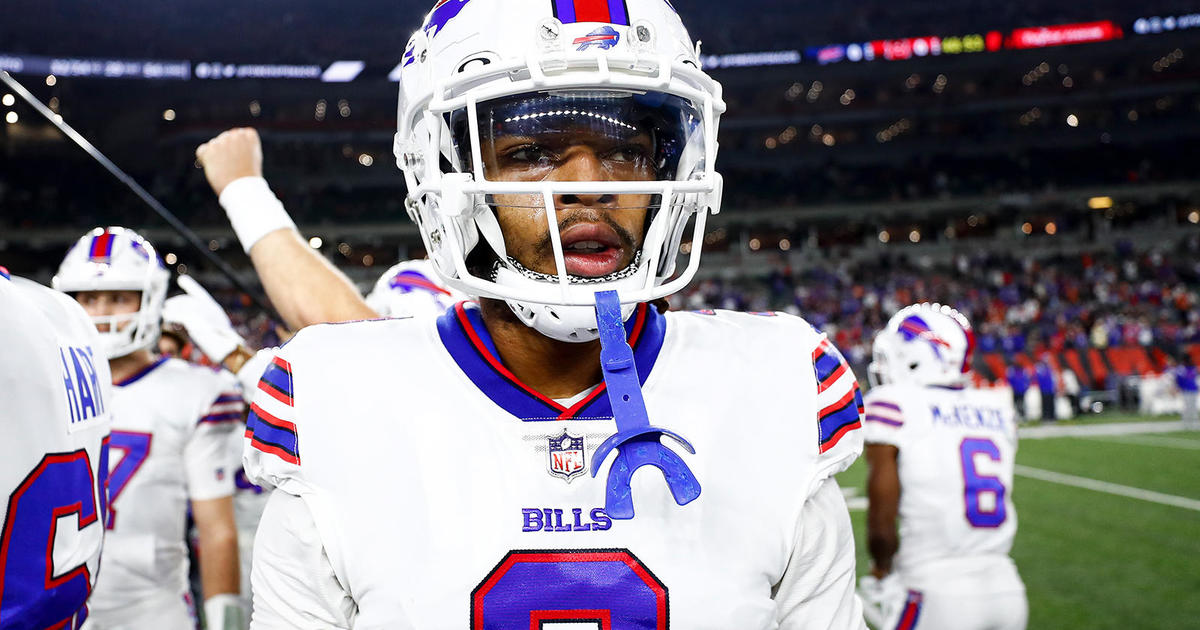 Damar Hamlin: Uncle Gives Update, Buffalo Bills Safety Sedated – NBC New  York