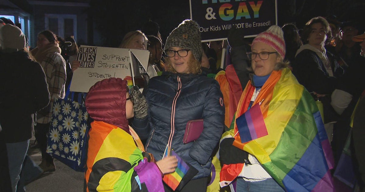 Stoughton students, parents protest school pride flag ban - Vimarsana News