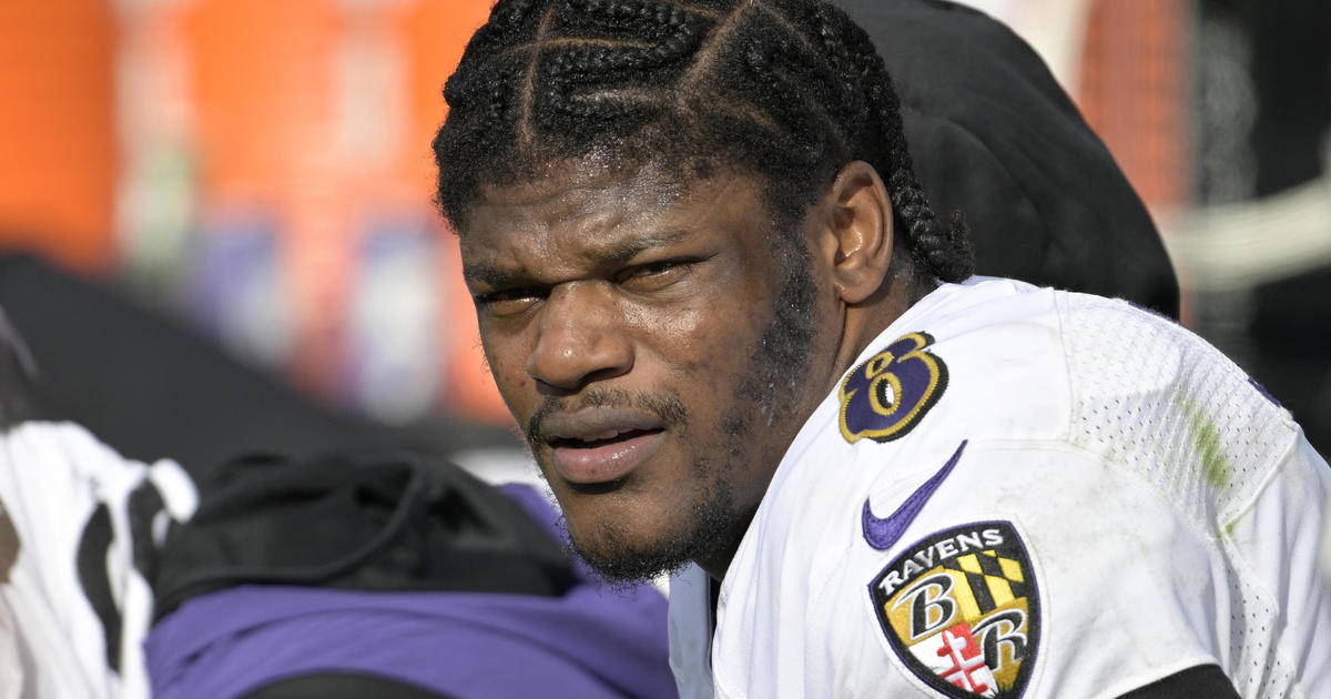 Quarterback Lamar Jackson requests trade from Baltimore Ravens
