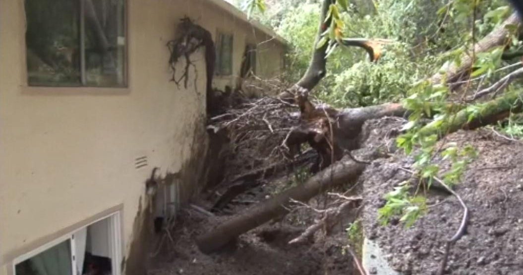 Raw video Mudslide prompts evacuations at Fairfax apartment complex