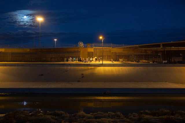 migrants asylum U.S.-Mexico border