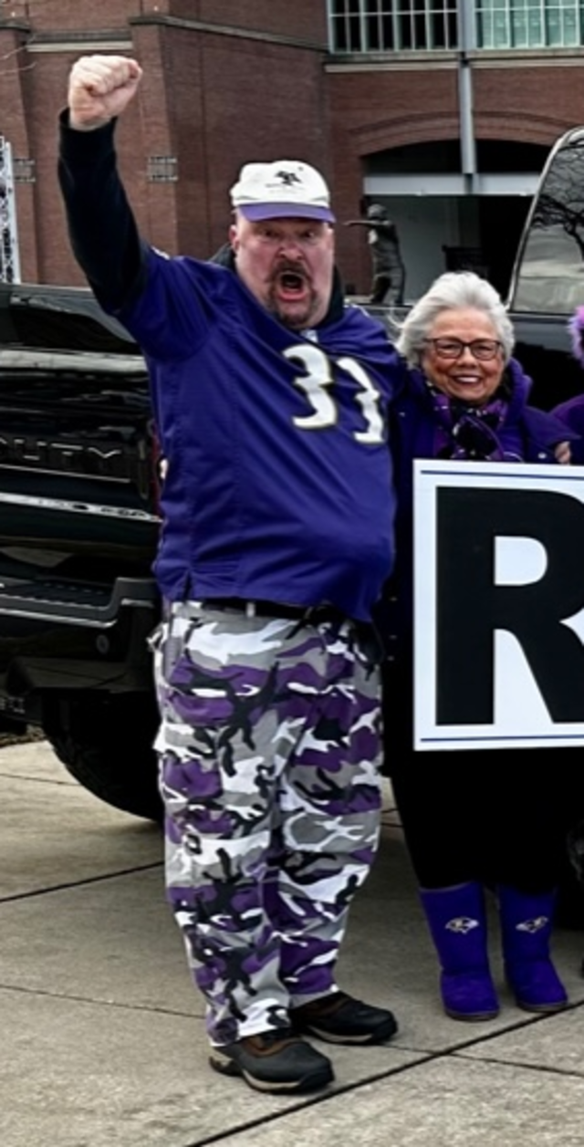 'Real Fan Dan' continues Baltimore sports tradition, leading 'R-A-V-E-N-S'  chant at home games