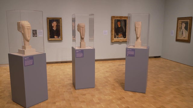 modigliani-up-close-installation-view.jpg 