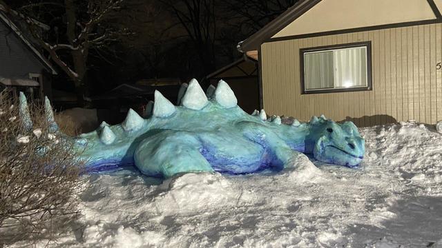 anoka-snow-sculpture.jpg 