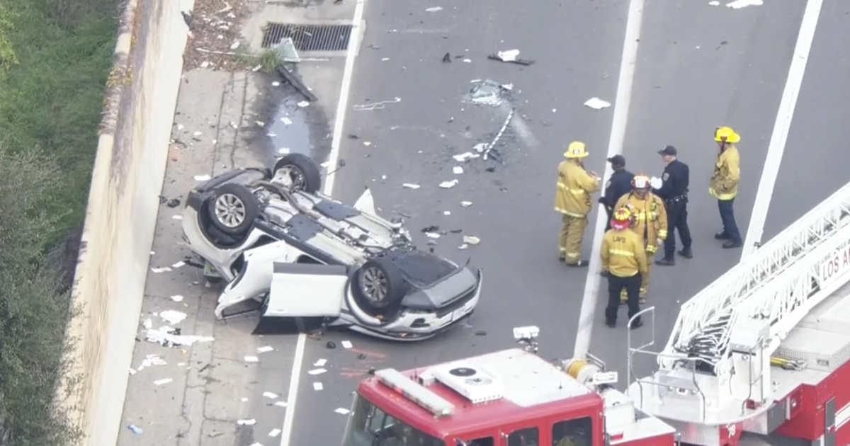3 taken to hospital, including young child, after 101 Freeway crash ...