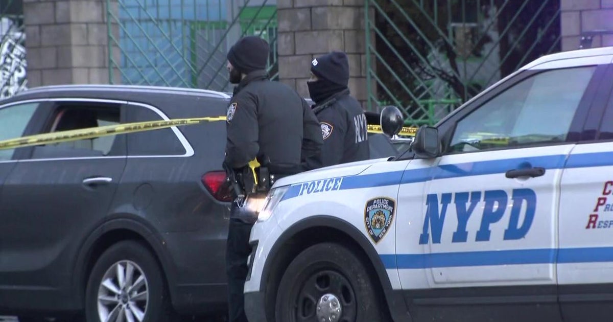 1 of 2 teens shot outside Police Athletic League center in South Bronx ...