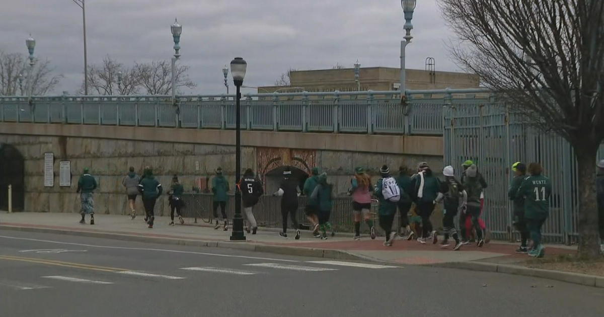 N.J. runners hold Eagles Rally Run from Camden to the Linc