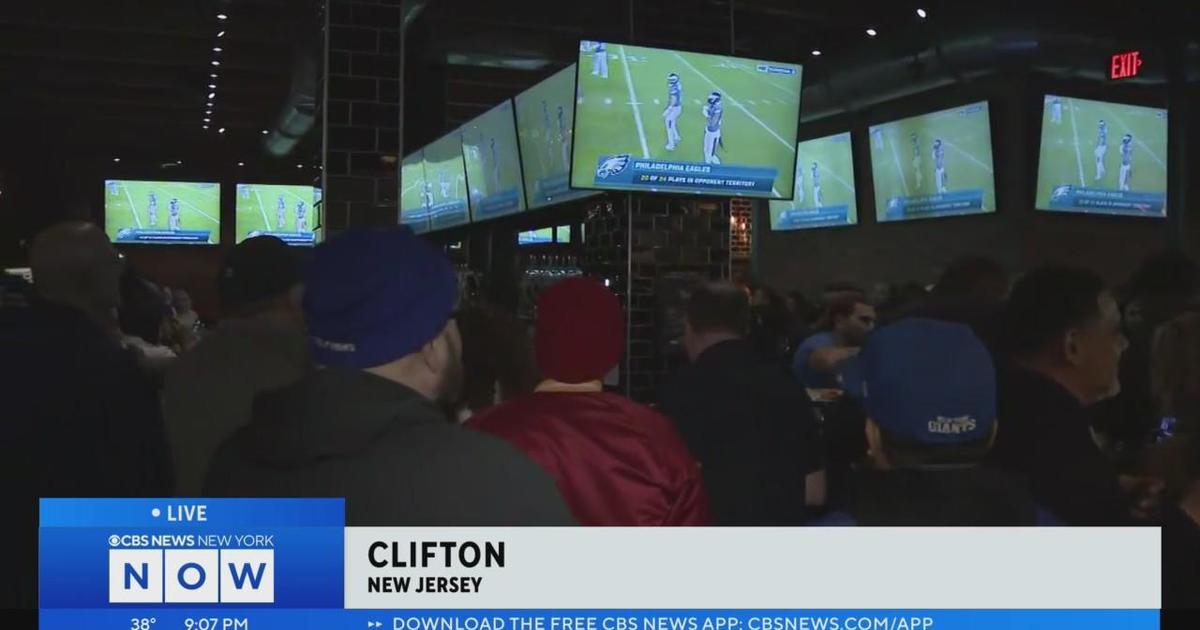 Emotions high at Giants-Eagles watch party in New Jersey
