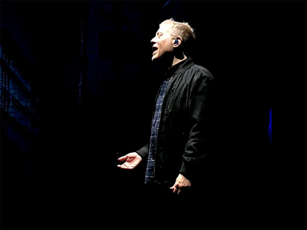 anthony-rapp-on-stage-a.jpg 