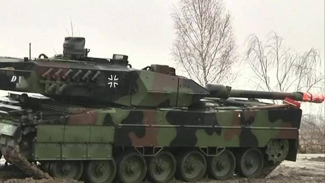 cbsn-fusion-poland-to-see-permission-to-send-german-tanks-to-ukraine-thumbnail-1647434-640x360.jpg 