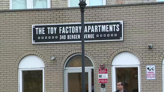 jersey-city-woman-shot-dead-toy-factory-apartments.jpg 