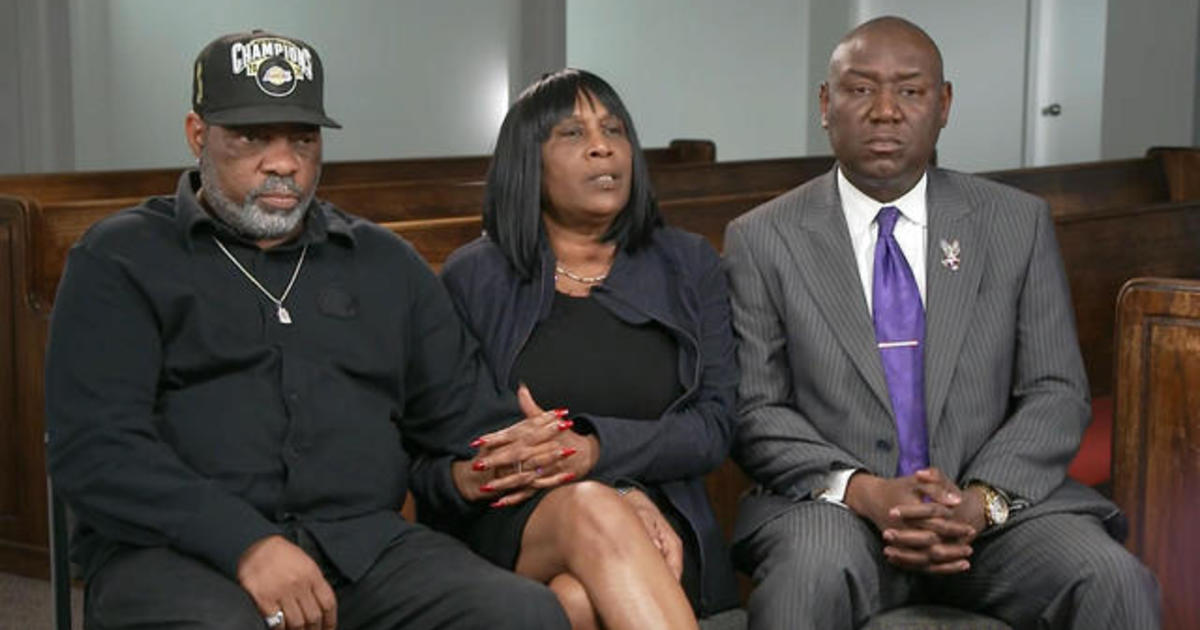 Family of Tyre Nichols watches body cam footage of his arrest that lead to his death