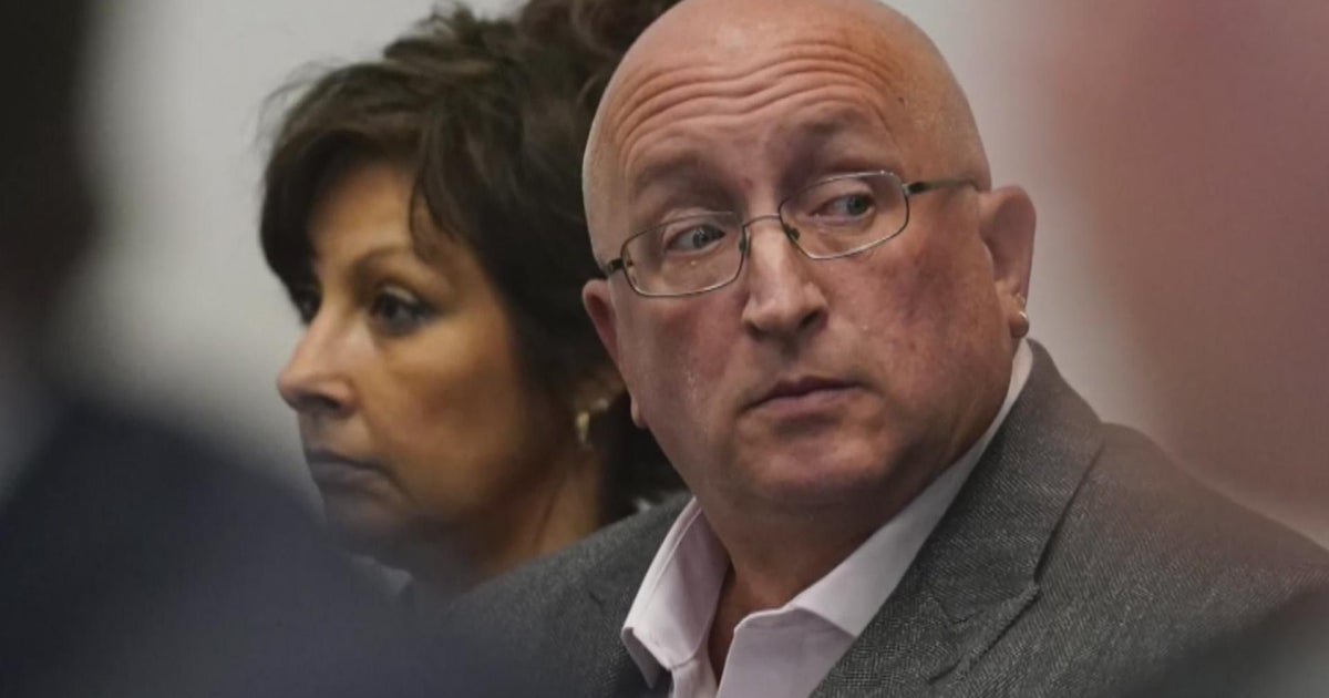 Father of Highland Park parade shooting suspect due in court Thursday ...