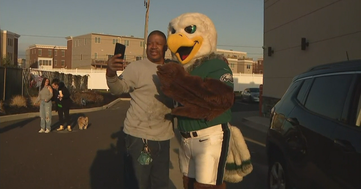 Local Eagles Pop Up Pep Rallies Roundup Cbs Philadelphia