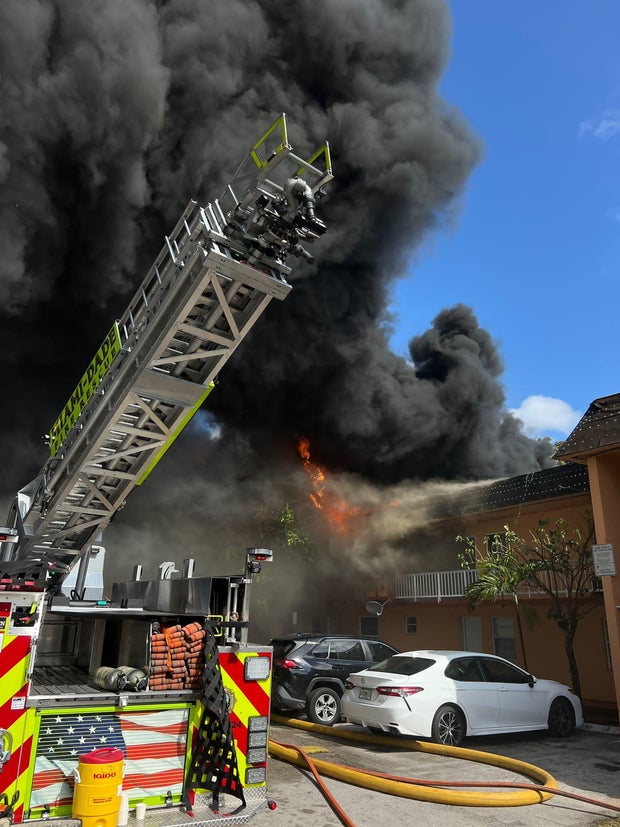 third-alarm-apartment-fire-39500-block-of-nw-177-avenue-3.jpg 