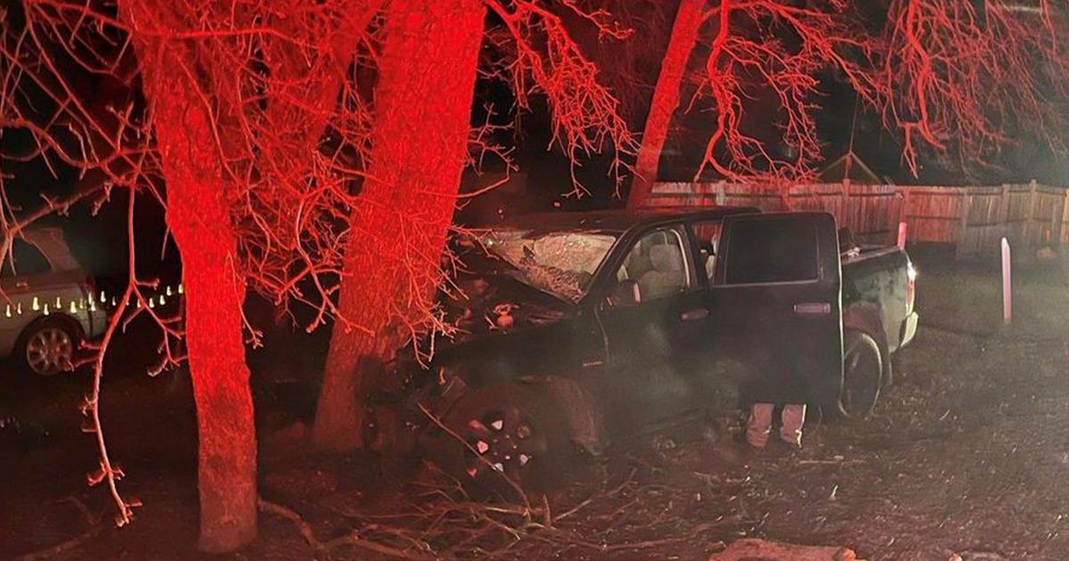 Highway 26 crash leaves 2 people seriously injured, including a young child