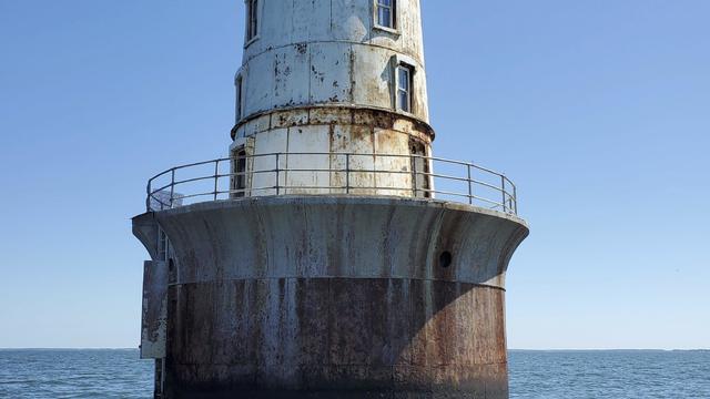 Exchange Hooper Island Lighthouse 