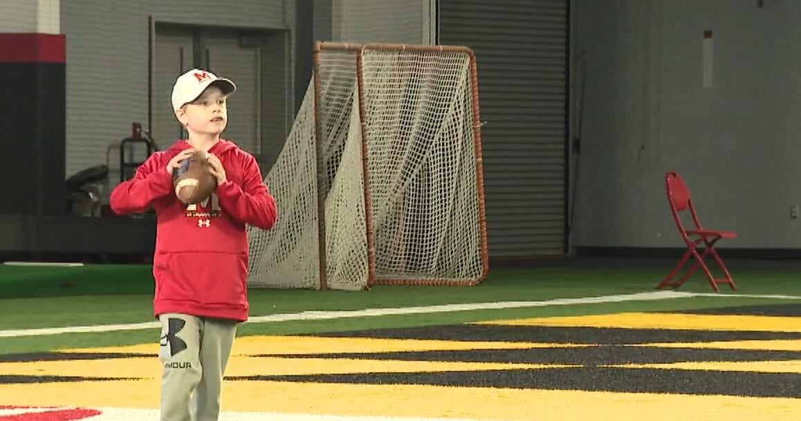 University of Maryland student-athletes create friendship with children with illnesses, disabilities - Vimarsana News