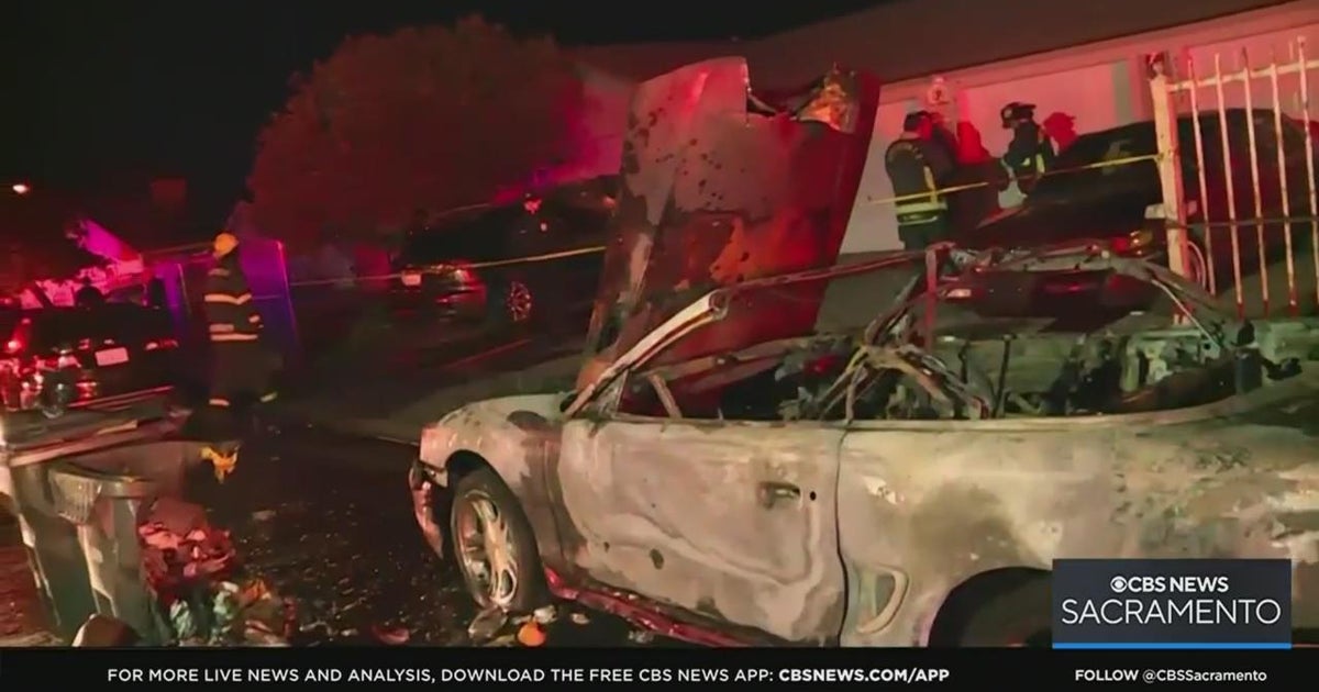 2-alarm fire breaks out a home in stockton
