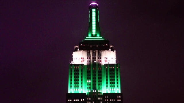 empire-state-building-eagles-colors.jpg 
