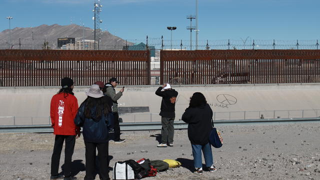 Migrant crisis at US-Mexico border as US President Biden visits El Paso 