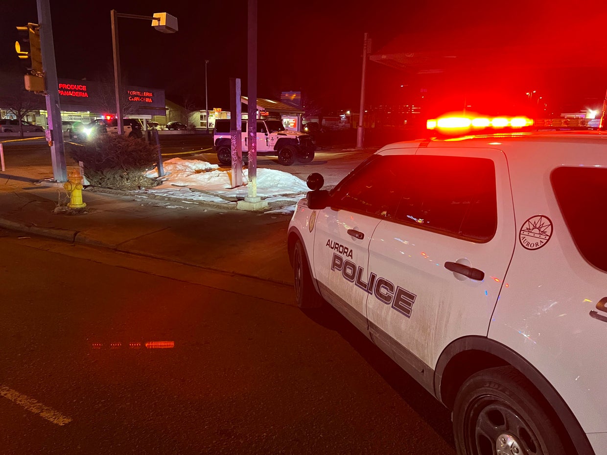 Teen dies after being struck by car while crossing street in Aurora ...