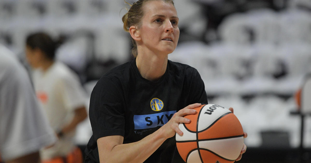 Allie Quigley sitting out 2023 season - Marquee Sports Network