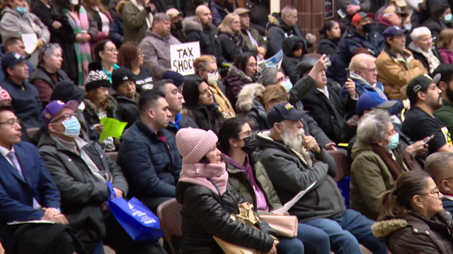 pilsen-community-meeting.png 