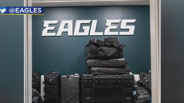 eagles-head-into-practice-and-luggage-is-packed-for-arizona.jpg 