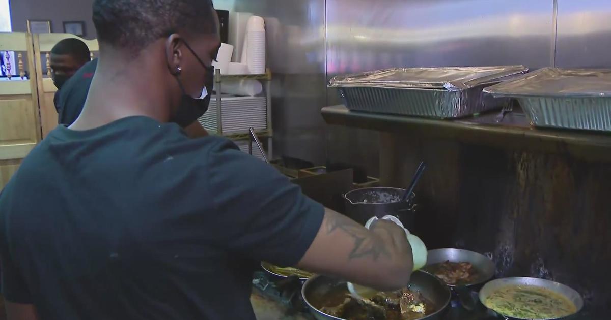 U.S. added 517,000 jobs in January. How did Chicago fare? - CBS Chicago