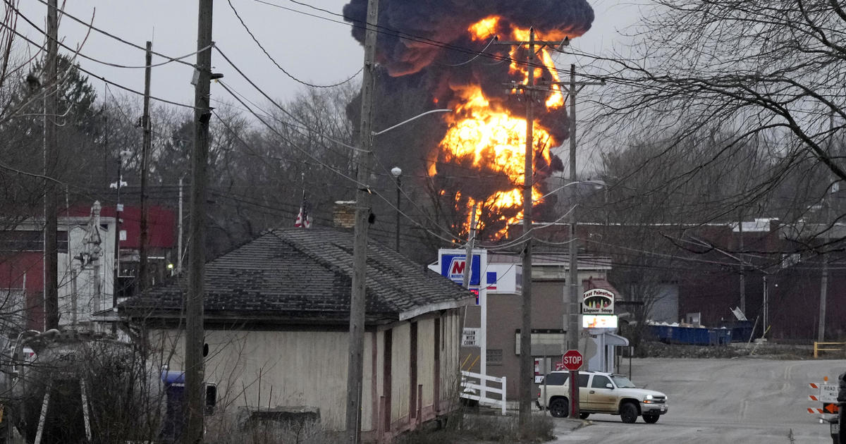 Ohio train derailment: Crews release toxic chemicals from derailed train cars in Ohio - CBS News : Vinyl chloride was slowly released from five rail cars into a trough that was then ignited, creating a large plume above the village of East Palestine.  | Tranquility 國際社群