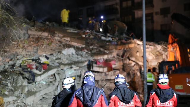 A person rescued after 26 hours in the wreckage of collapsed building in Osmaniye 