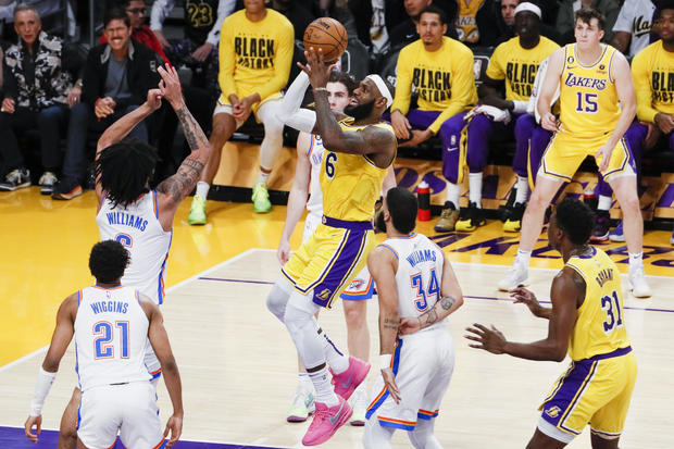 NBA Basketball: Lakers vs Thunder LeBron James 