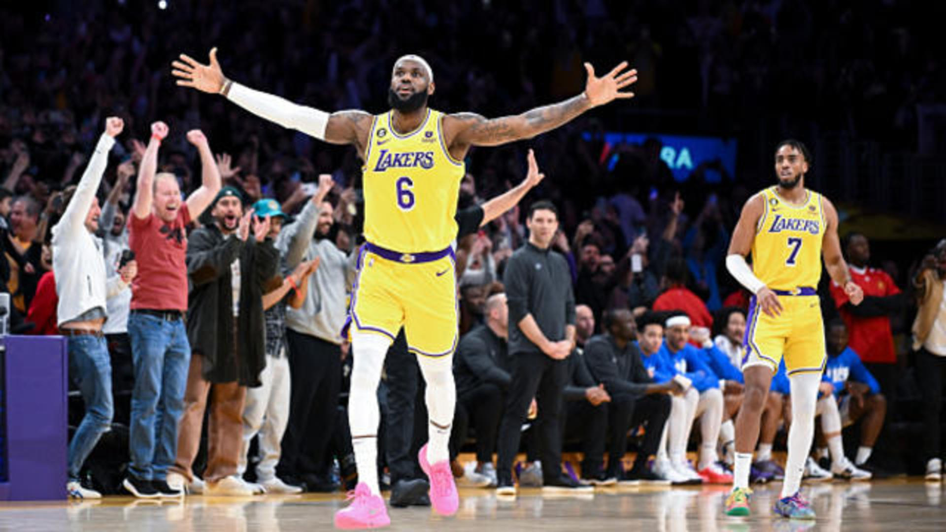 LeBron James breaks NBA's all-time scoring record - The Japan Times