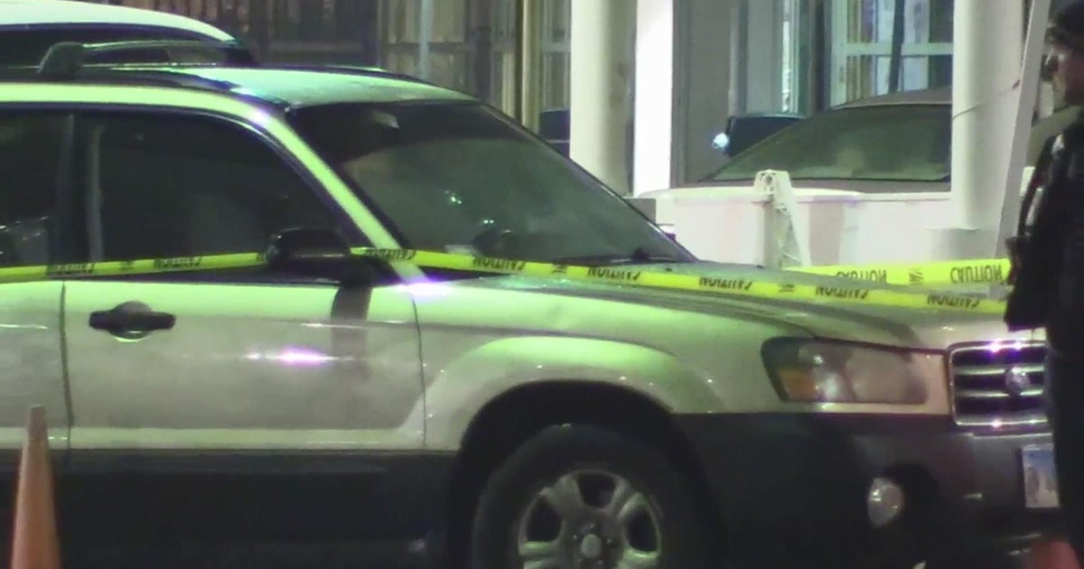 Man killed in Near South Side shooting - CBS Chicago