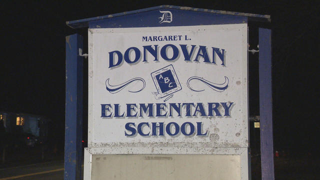 donovan-elementary-school.jpg 