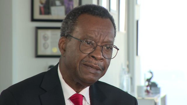 Willie Wilson won't abandon his personal brand of philanthropy