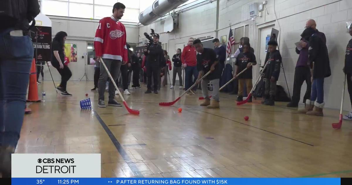 Red Wings surprise students at Chrysler Elementary in Detroit