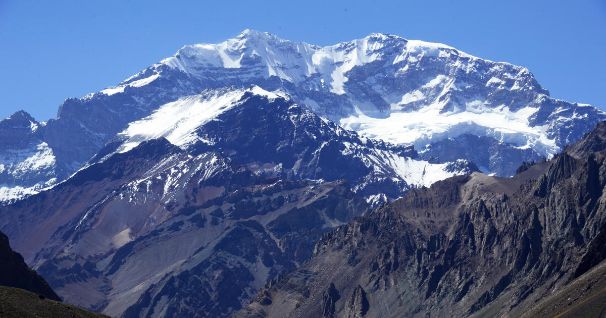 2 U.S. mountaineers among 3 dead climbing Aconcagua, the tallest peak in the Americas