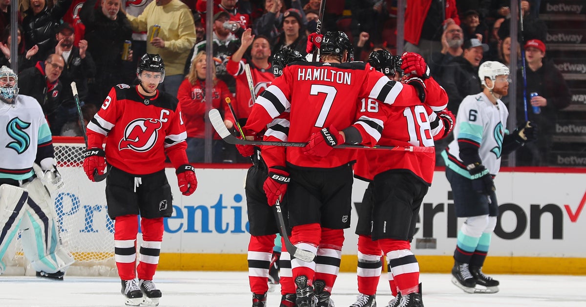 Hamilton scores 2 on power play, Devils win without Hughes - CBS New York