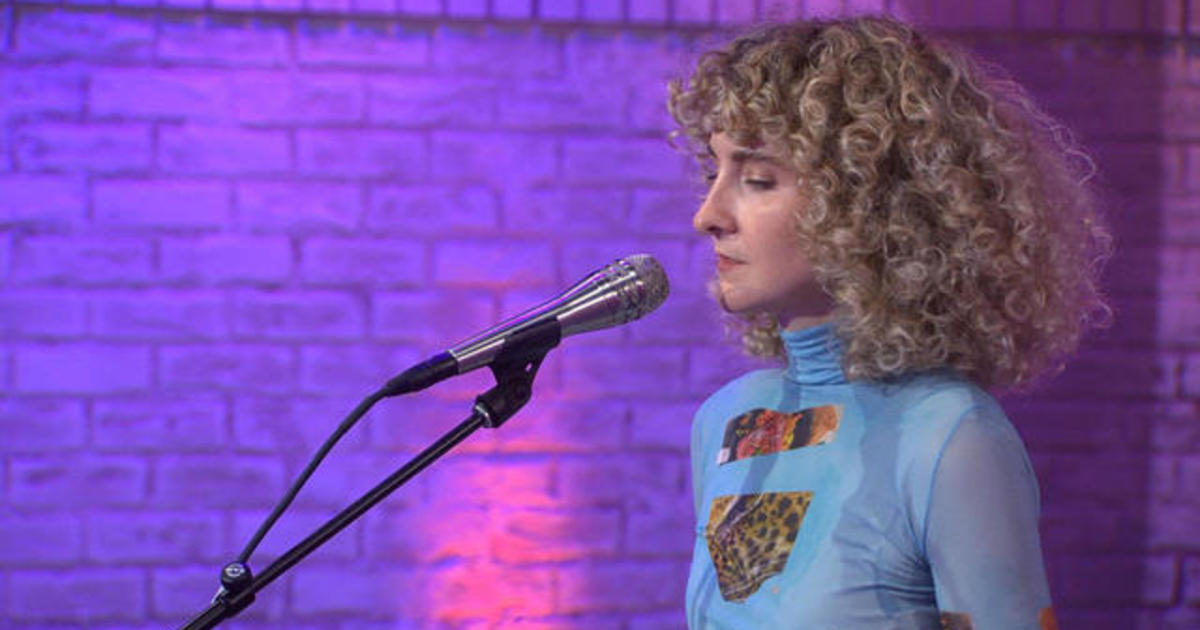 Saturday Sessions: Tennis performs “Let’s Make a Mistake Tonight”