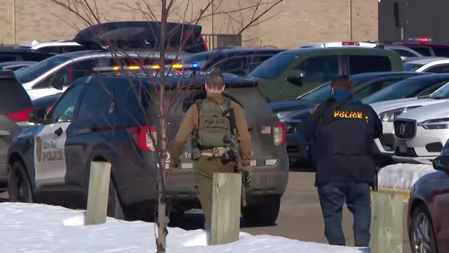 cbsn-fusion-15-year-old-student-killed-in-stabbing-at-high-school-in-st-paul-minnesota-thumbnail-1704874-640x360.jpg 