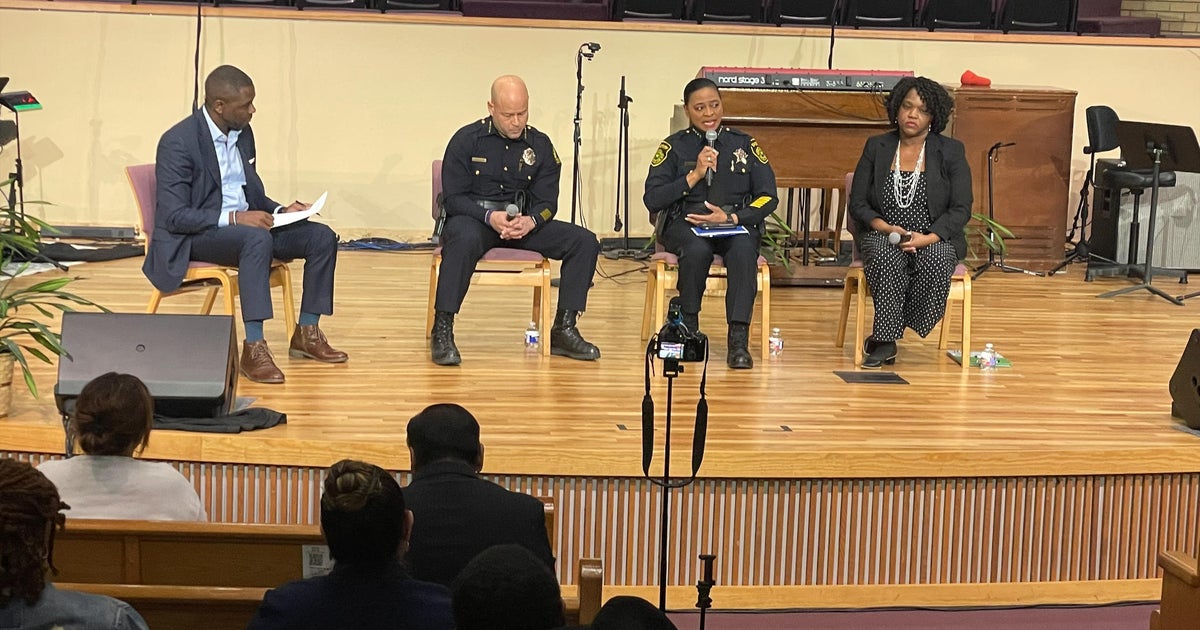 North Texas police leaders hold town hall to discuss policing after the