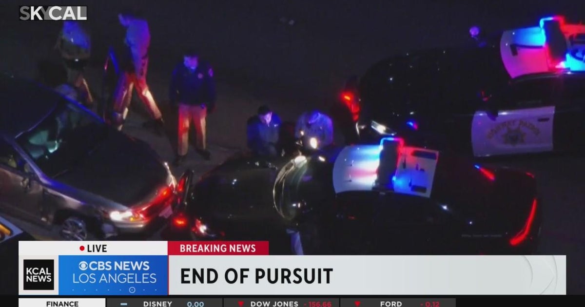 Suspect in custody after nearly two hour pursuit in Compton - CBS Los ...