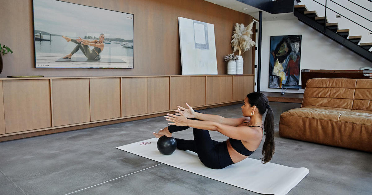 Pilates, Barre, Sculpt—What's the Difference? - obé hub: Fitness education,  at-home workouts, and more!