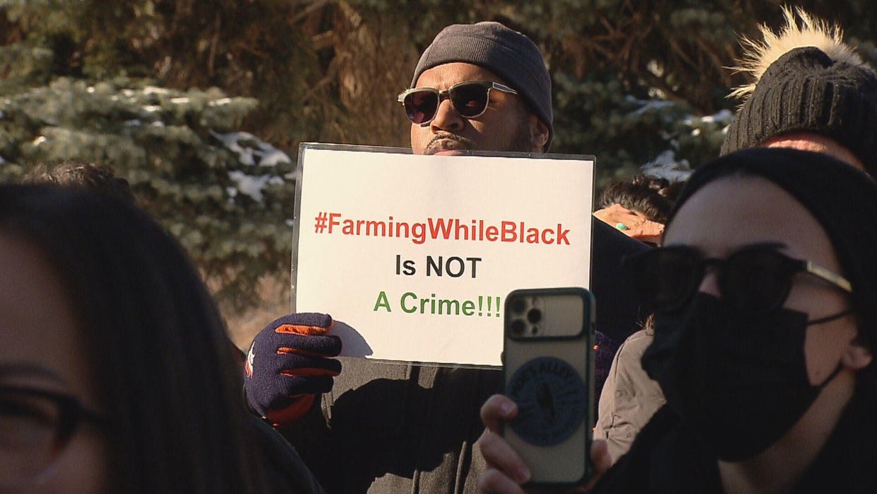 Dozens gather at state Capitol to support family of ranchers at center ...