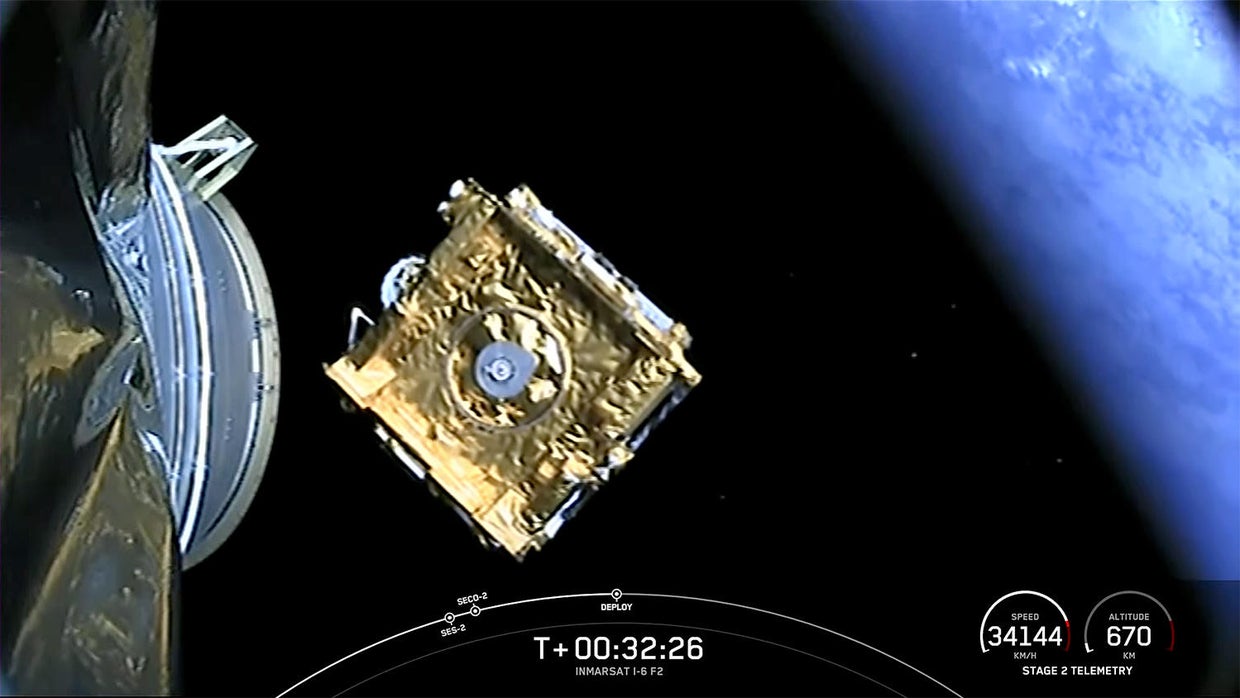 SpaceX launch doubleheader puts 51 Starlinks and Inmarsat relay station